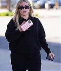Hilary-Duff---Out-in-baggy-black-sweatsuit-in-Studio-City-23.jpg