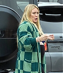 Hilary-Duff---Taking-her-daughter-to-dance-class-in-Los-Angeles-13.jpg