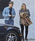 Hilary-Duff---With-Matthew-Koma-enjoy-a-lunch-outing-in-style-in-Studio-City-14.jpg
